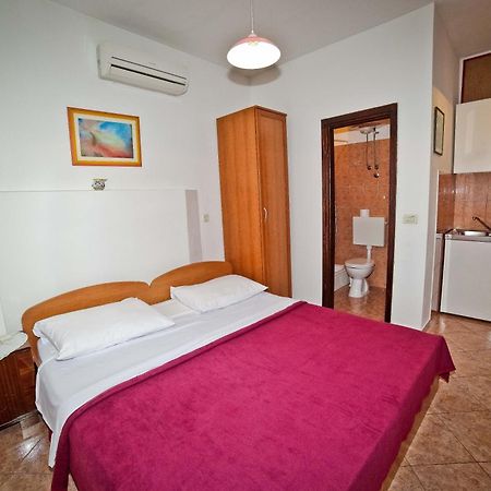 Guest House Maja Сплит Экстерьер фото